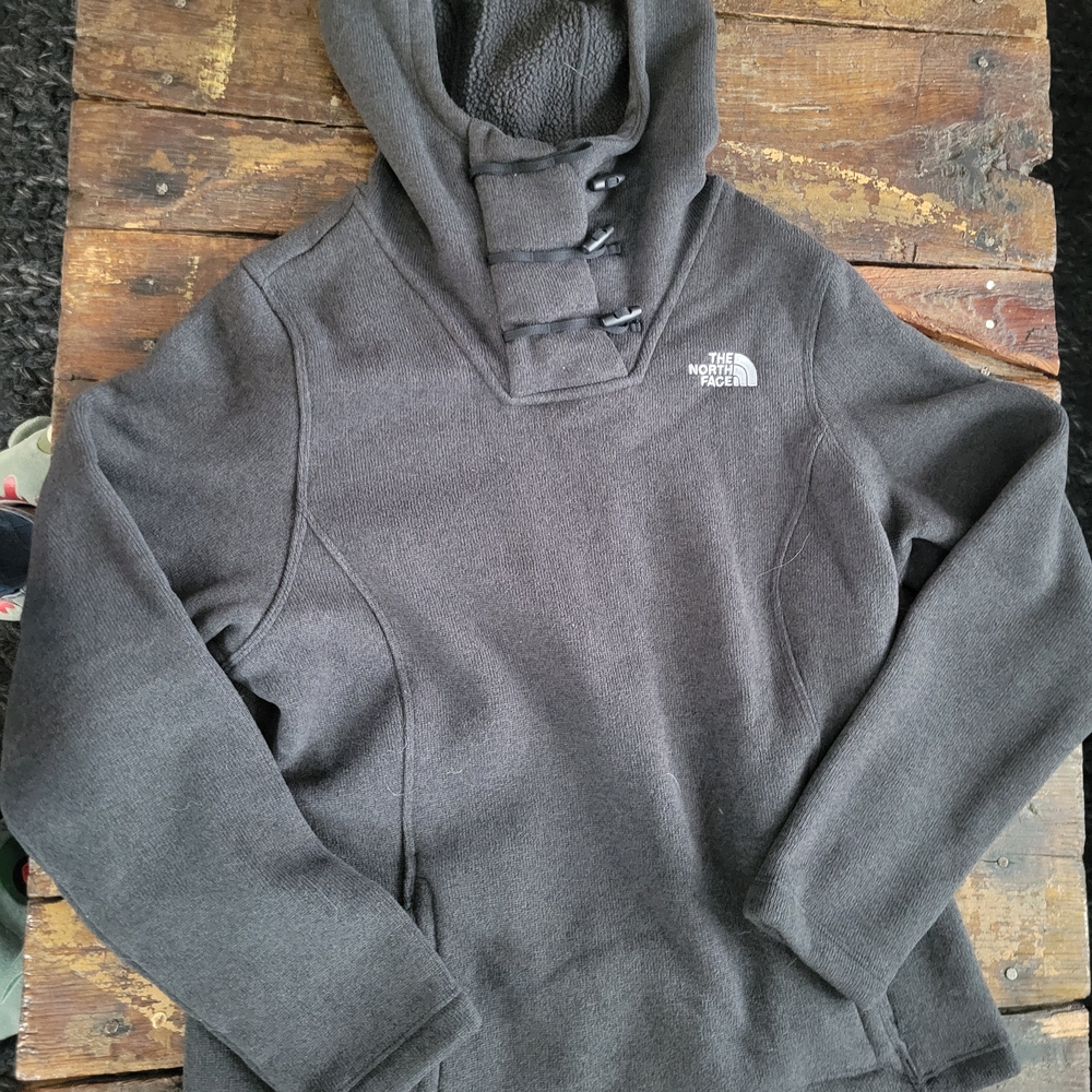 The North Face Women's Black Pullover Hoodie
